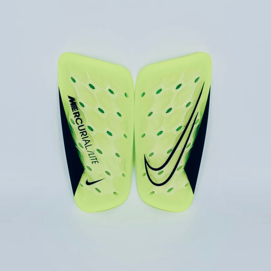 Nike Mercurial Lite Schienbeinschoner F702