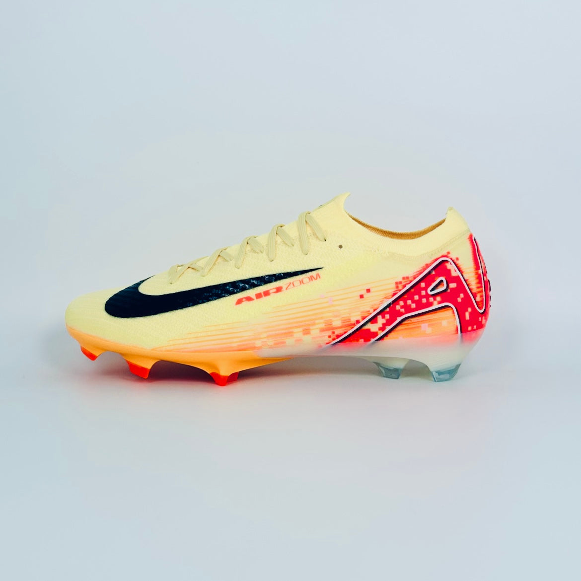 Nike Air Zoom Mercurial Vapor 16
Elite FG Mbappe Signature