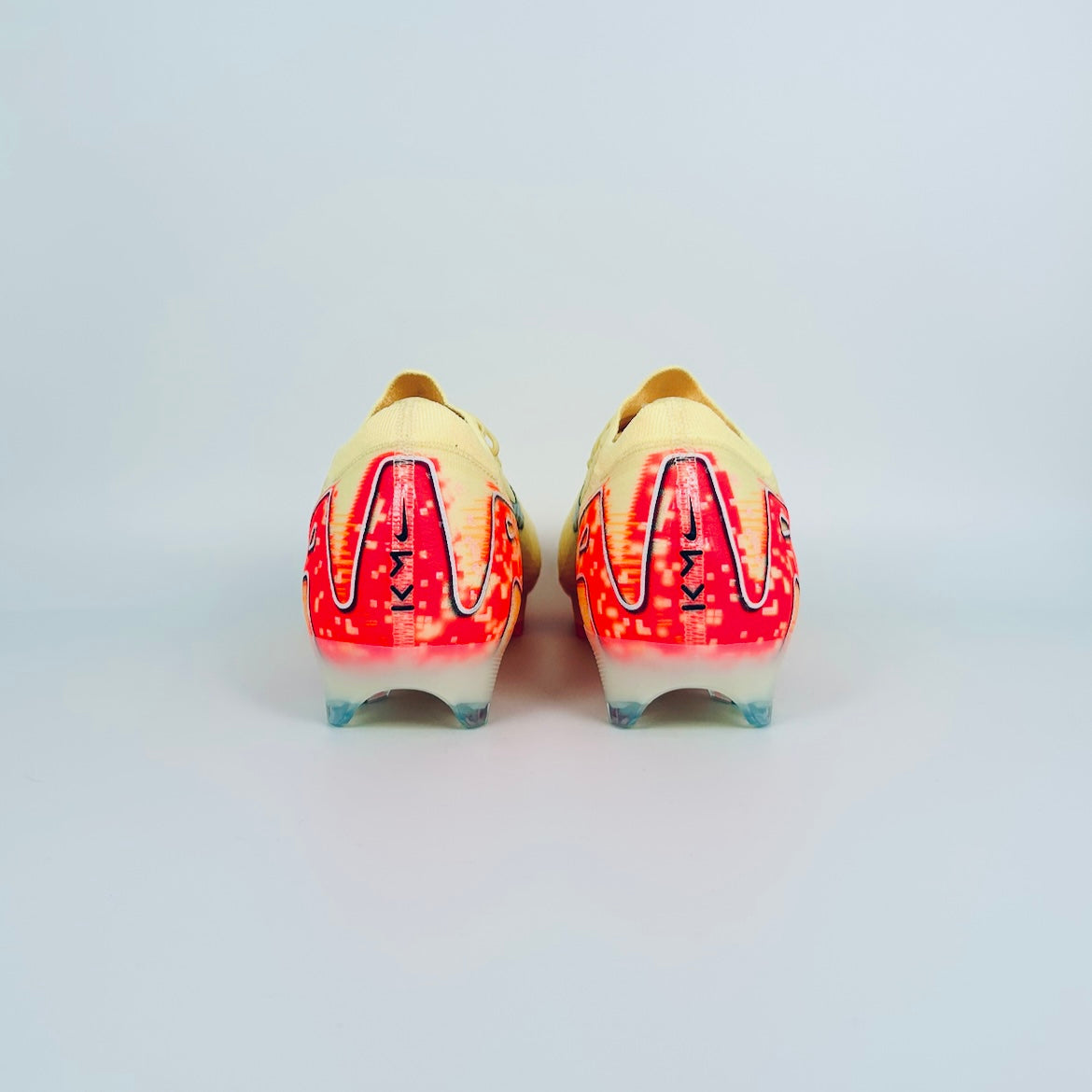 Nike Air Zoom Mercurial Vapor 16
Elite FG Mbappe Signature