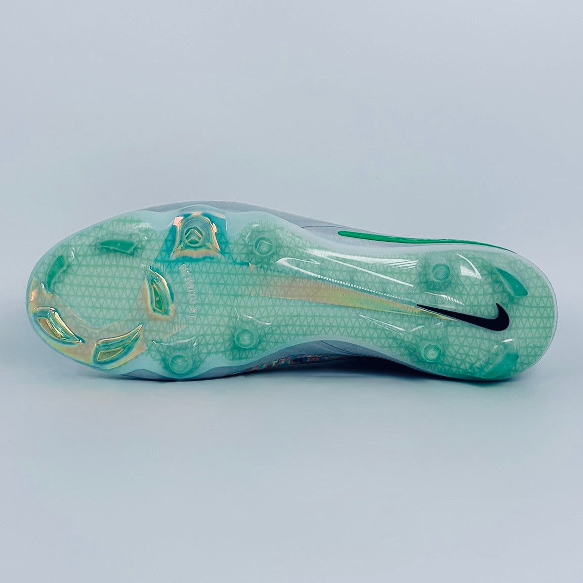 Nike Phantom 6 Low Elite FG EAFC26